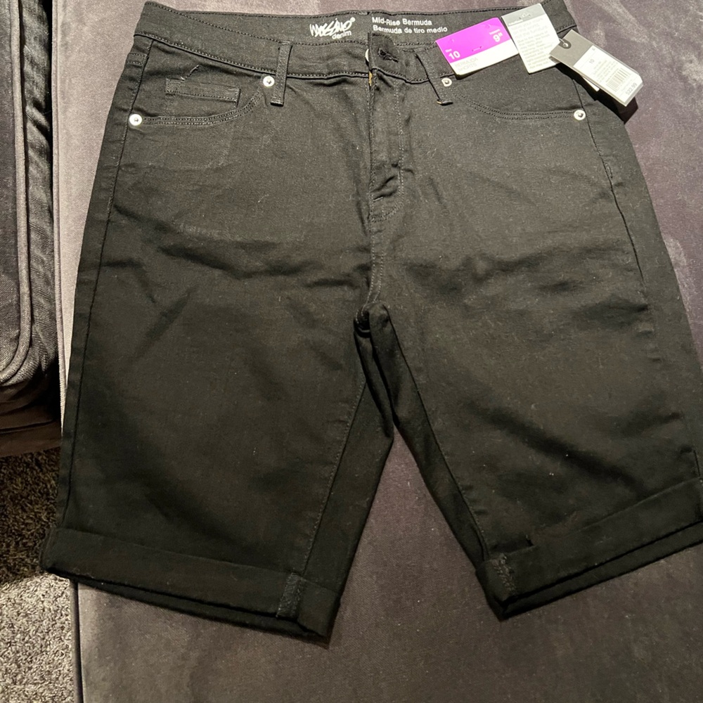 Women’s Black Mid Rise Bermuda Jean Mossimo Shorts Size 10